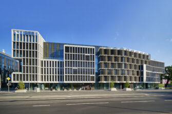 SATEKLES BIZNESA CENTRS 017